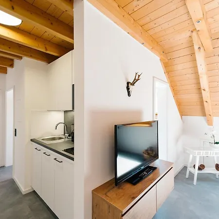 Moderne 2 Zi.fewo Blackforest Art Naehe Freiburg *