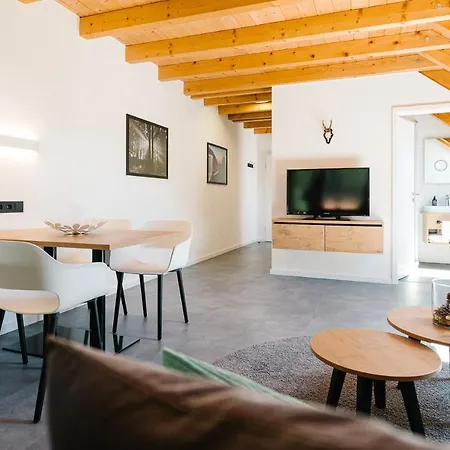 Moderne 2 Zi.fewo Blackforest Art Naehe Freiburg Apartment *