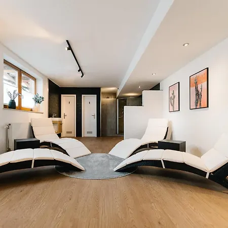 Apartment Moderne 2 Zi.fewo Blackforest Art Naehe Freiburg Simonswald